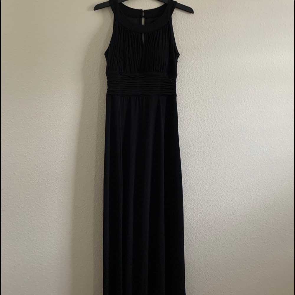 Black maxi dress Sz 10 EUC